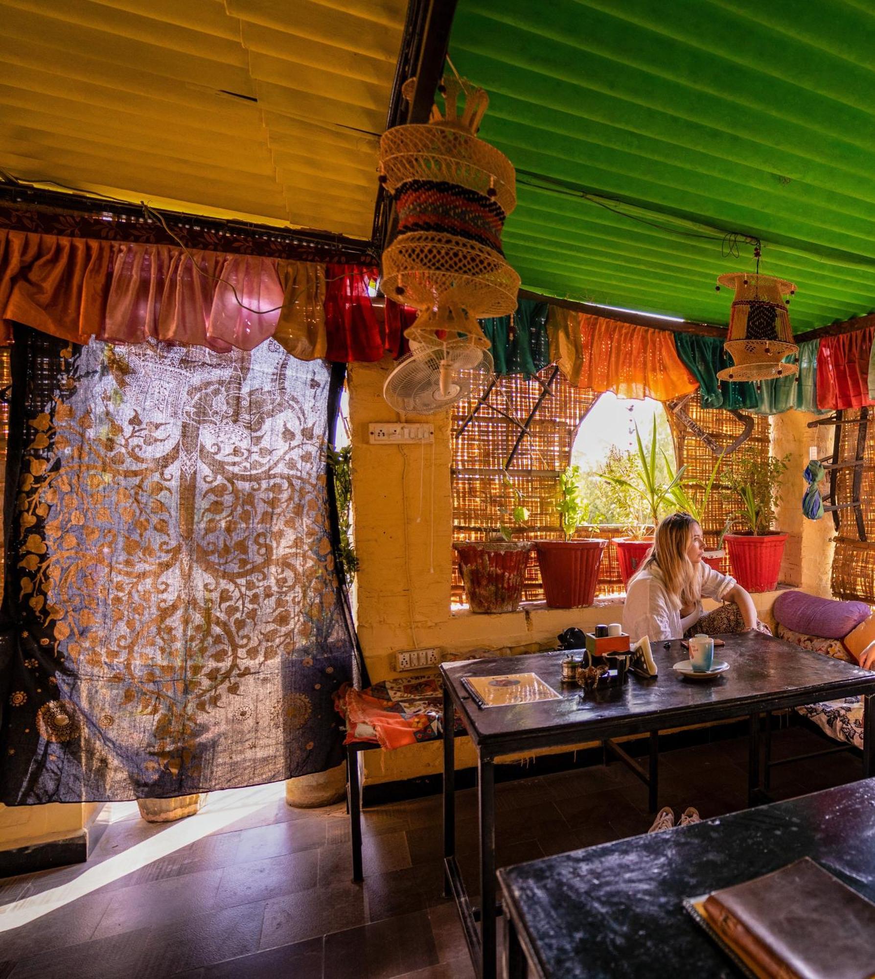 Crazy Camel Hotel & Safari Jaisalmer Exteriör bild